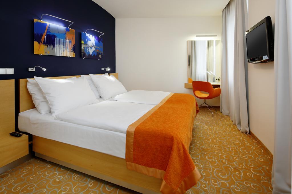 Orea Hotel Atrium Otrokovice Quarto foto